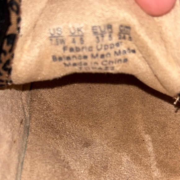 Soul Naturalizer Topaz sneakers mini leopard print pattern SZ 7.5 - Picture 9 of 9